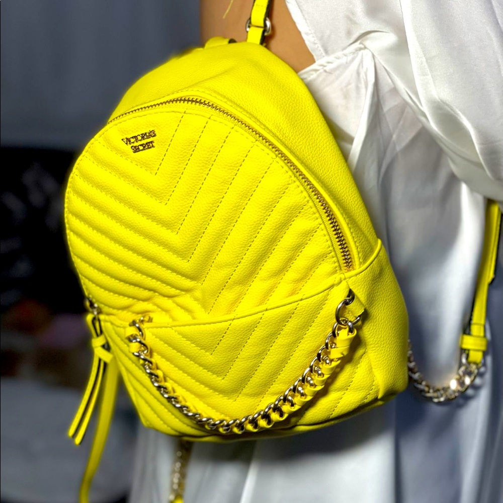🌟PRICE DROP🌟 Victoria Secret Yellow Bag Backpack Small